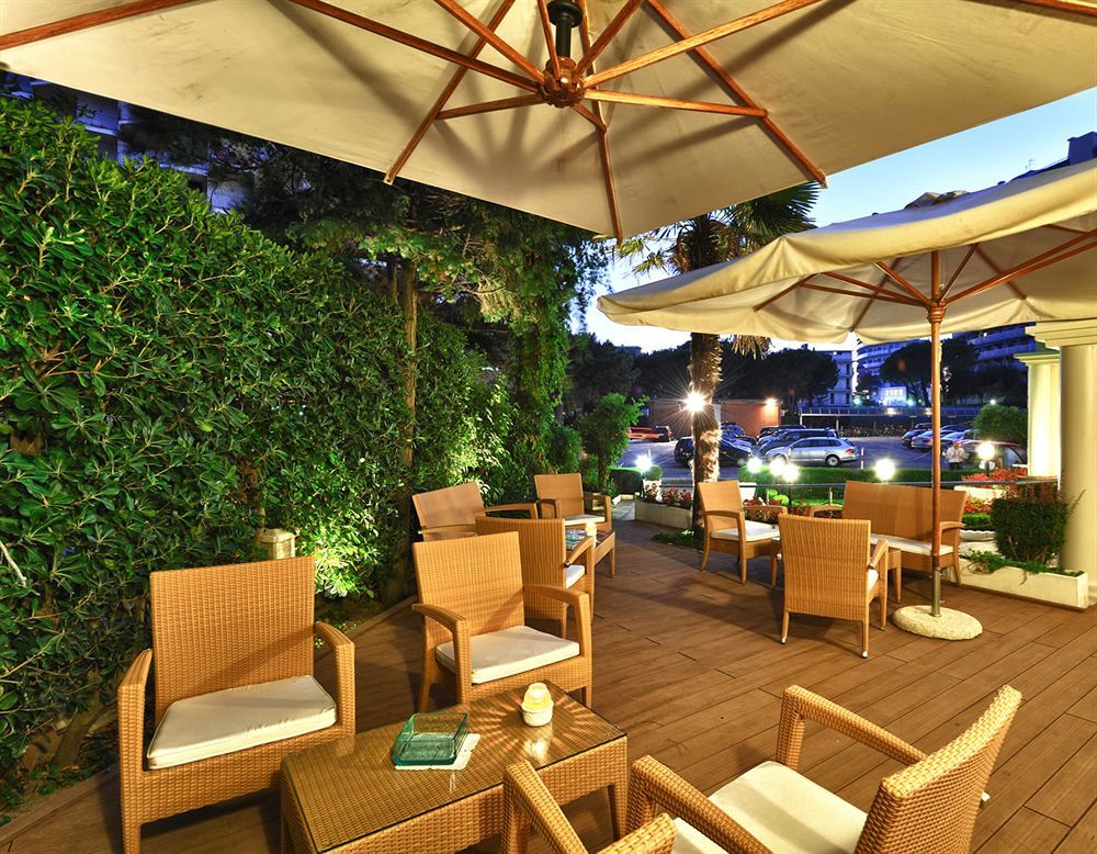 Hotel Niagara Lignano Sabbiadoro Exterior photo